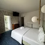 White Guest Villa