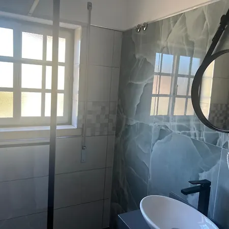 White Guest * Фатіма