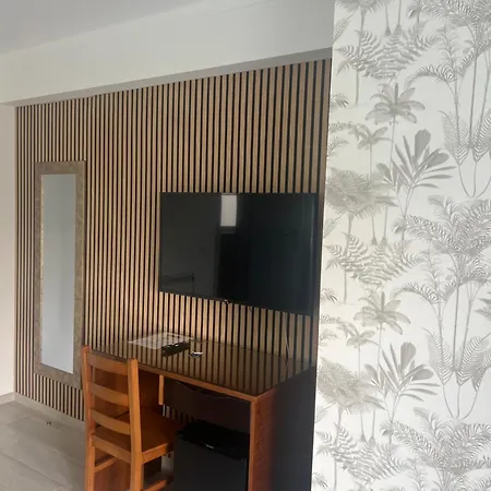 White Guest Вилла