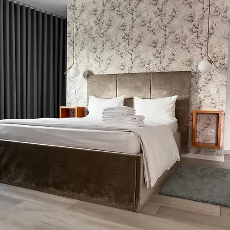 White Guest 3*