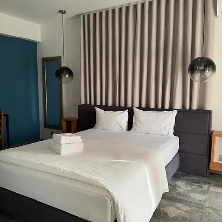 Pensión White Guest 3*